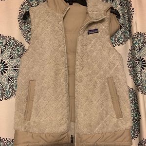 Patagonia vest tan/cream